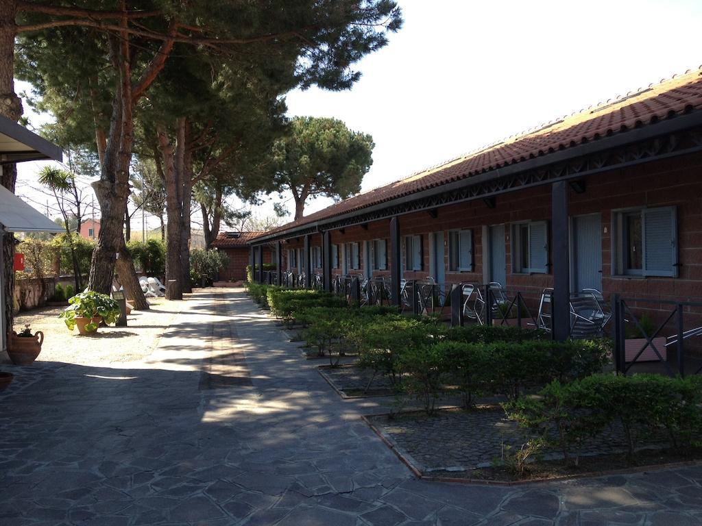 Appartamenti Villaggio Internazionale Albenga Extérieur photo